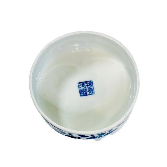 Blue and White Ceramic Chinese Jar Canister Lidded Mark Collectible 7” - Picture 5 of 6